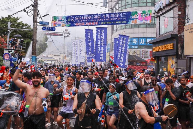 제15회 정남진 물축제 살수대첩 사진입니다.