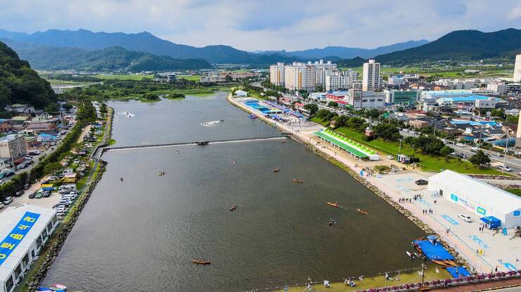 제15회 정남진 물축제 우든보트, 카누 사진입니다.