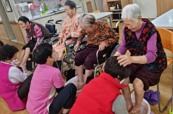 장흥노인전문요양원·장흥군노인요양센터·정남진노인요양원 최우수 등급