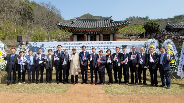 장동면 해동사서 500여명 참석 추모제 봉행